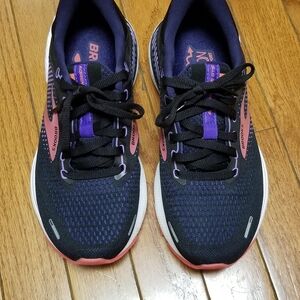 Brooks Adrenaline GTS 22 Sneakers, Size 6.5, Black, coral, purple